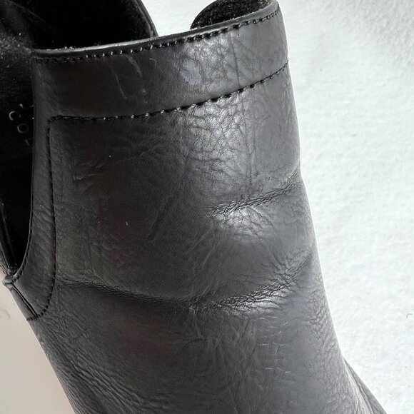 Journee Cardi Black Leather Platform Wedge Slip-On Sneakers Womens Size 11 - Picture 4 of 13